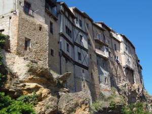 Casas colgadas